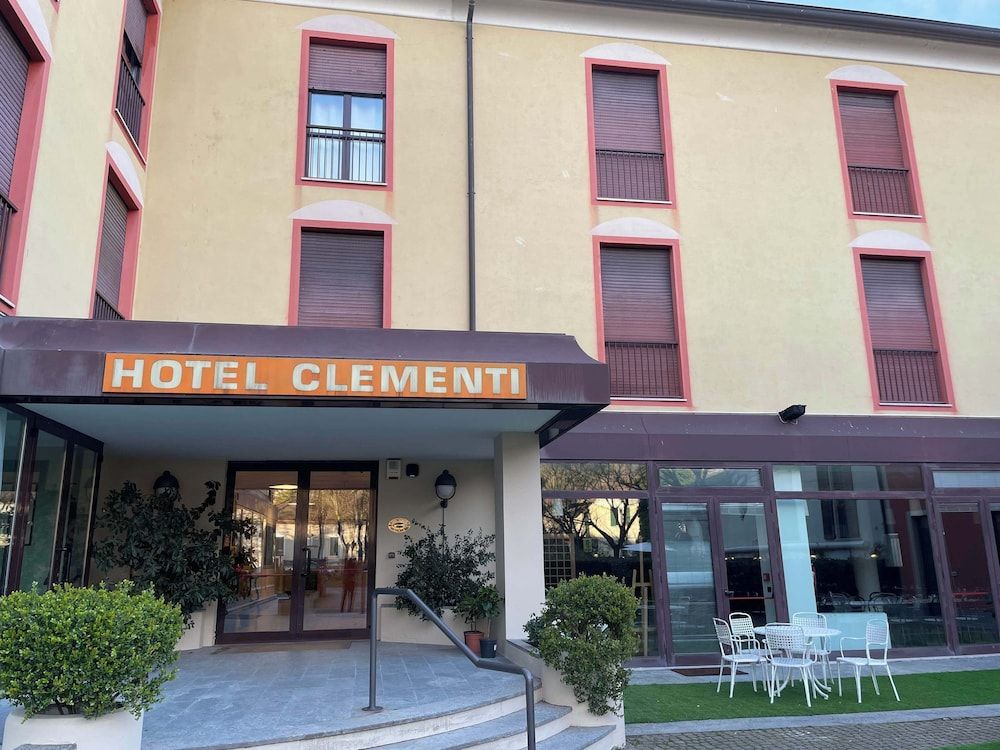Hotel Clementi 1