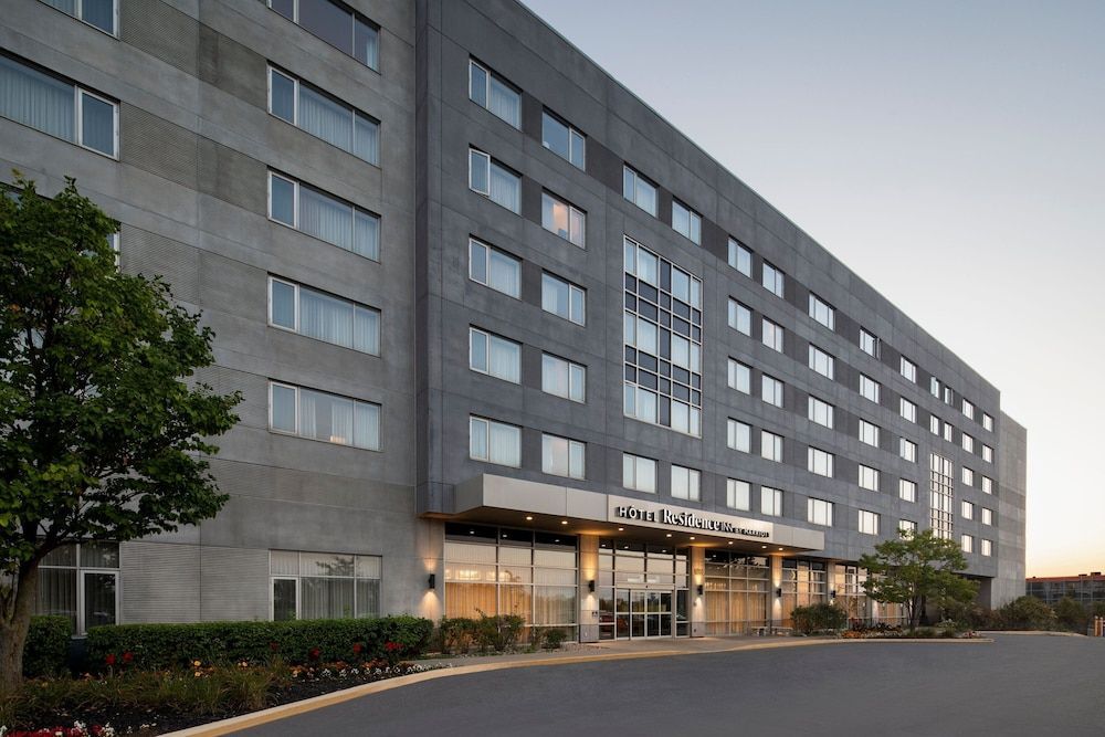 Residence Inn by Marriott Montreal Airport 1