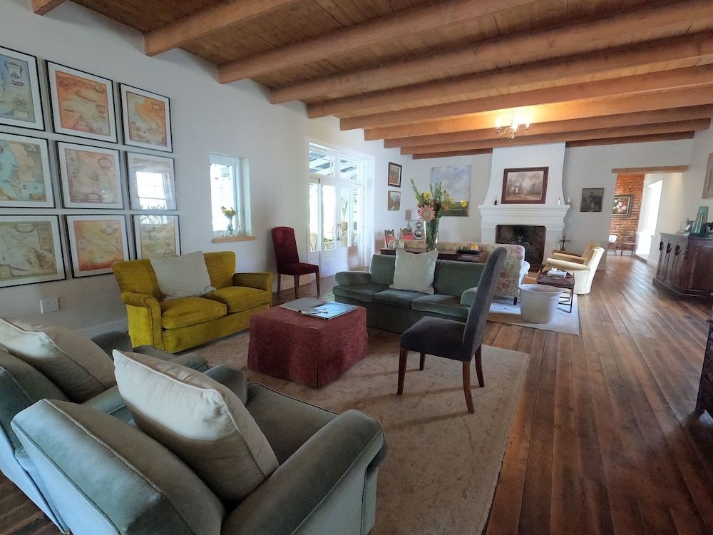 Banhoek Corner Guesthouse 2