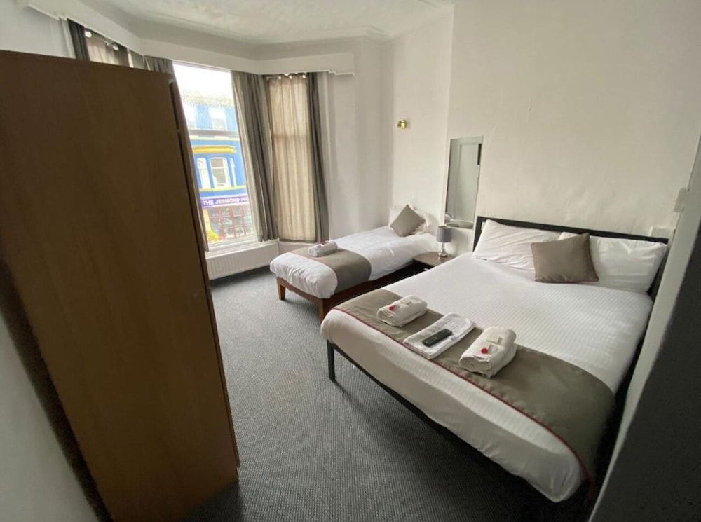 Bank St Hotel 2