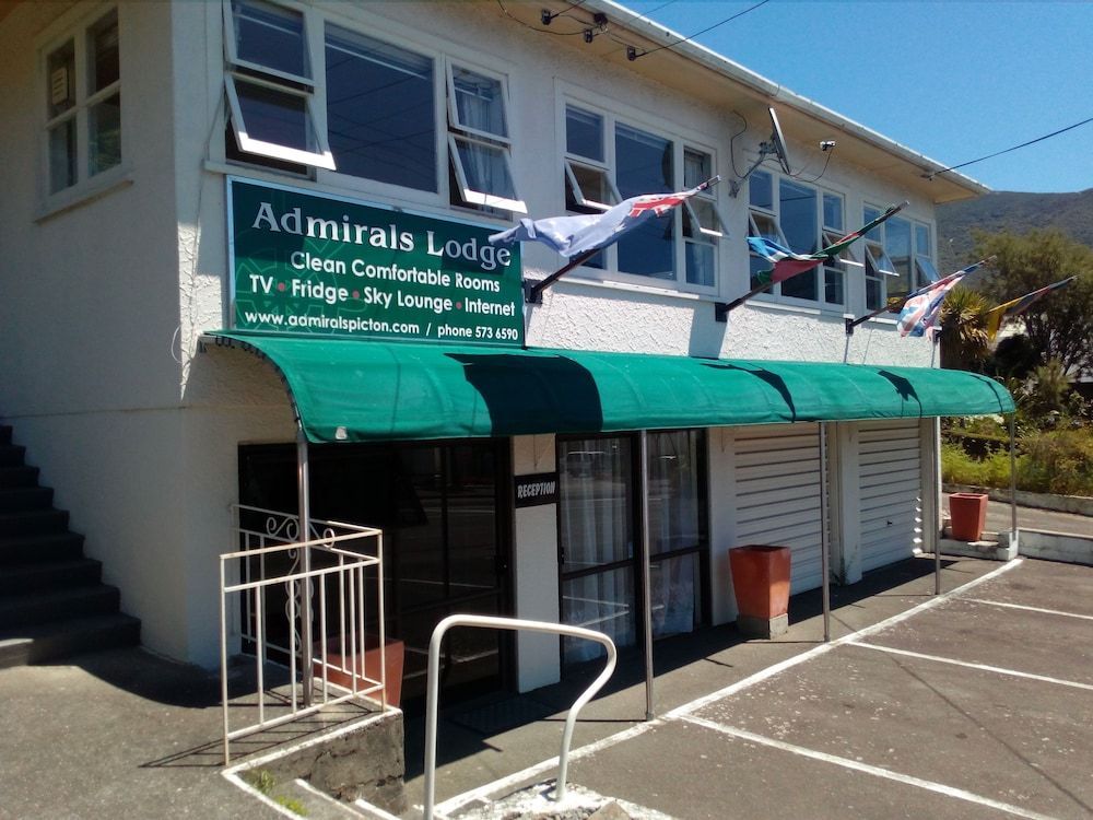 Admirals Lodge Picton 1