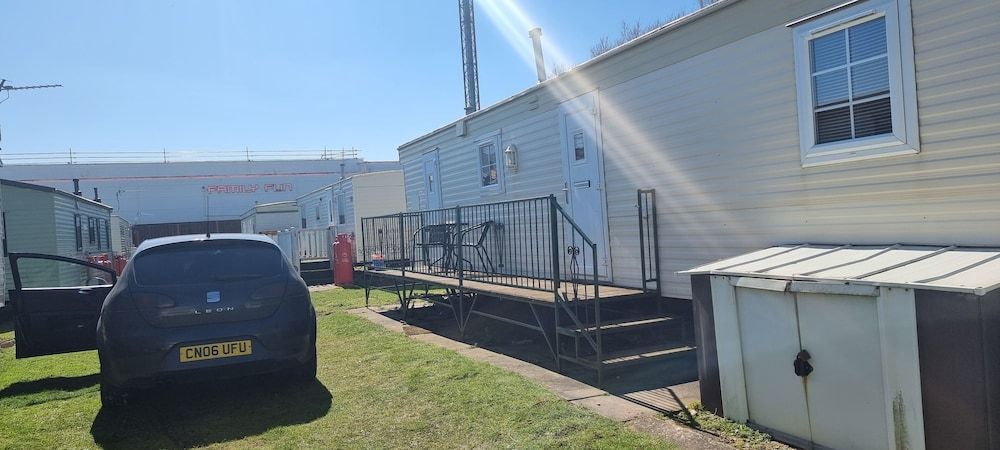 8 Berth Caravan Direct Beach Access 1
