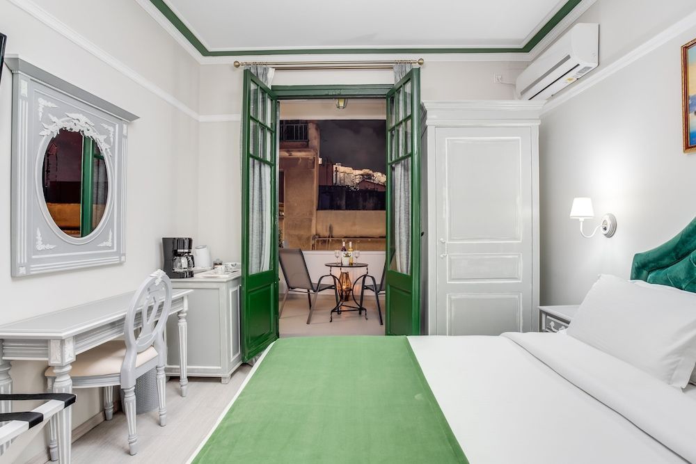 Pandrosos Divine Suites 1