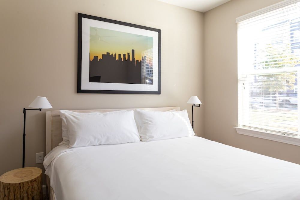Kasa Freemorewest Charlotte 2