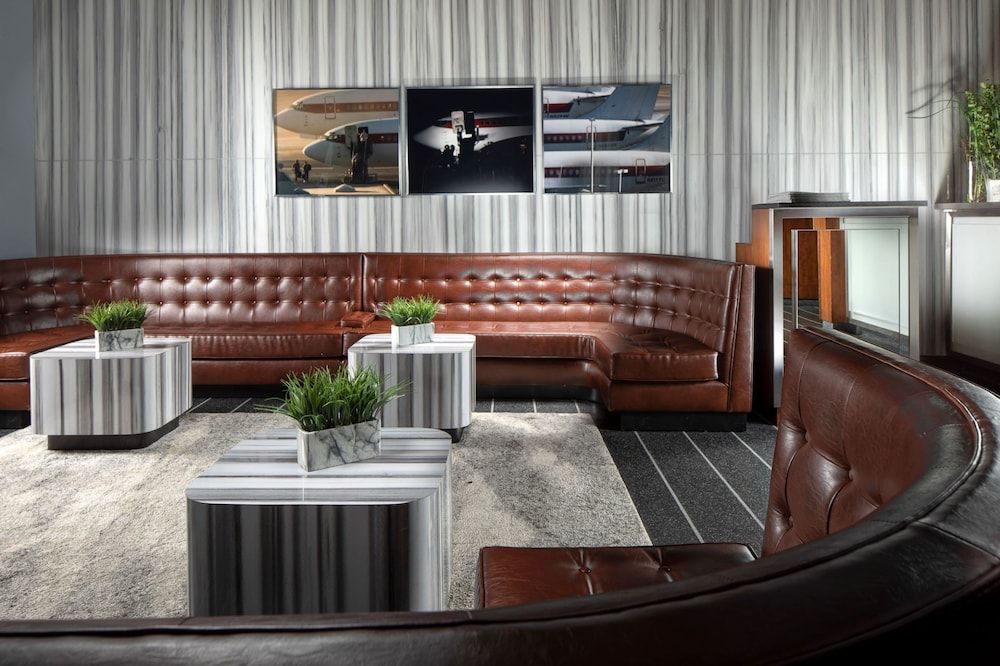 6 Columbus Central Park Hotel 2