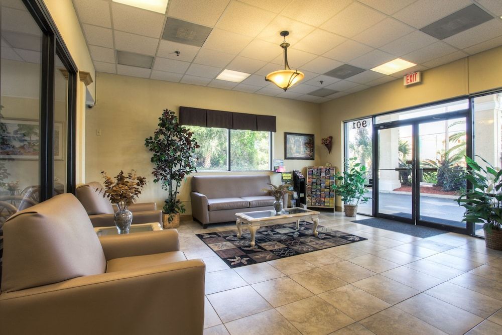 Quality Inn & Suites St Augustine Beach Area 2