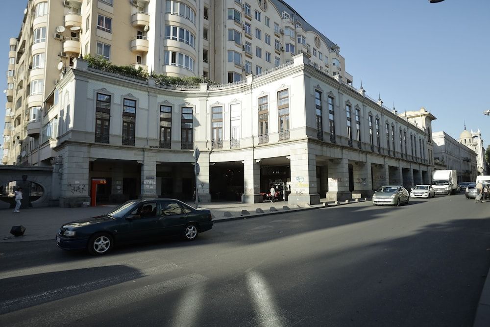 Redline Hotel 1