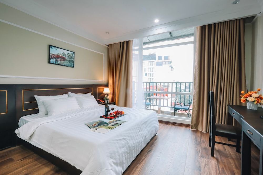 Hanoi Lake View Hotel 1