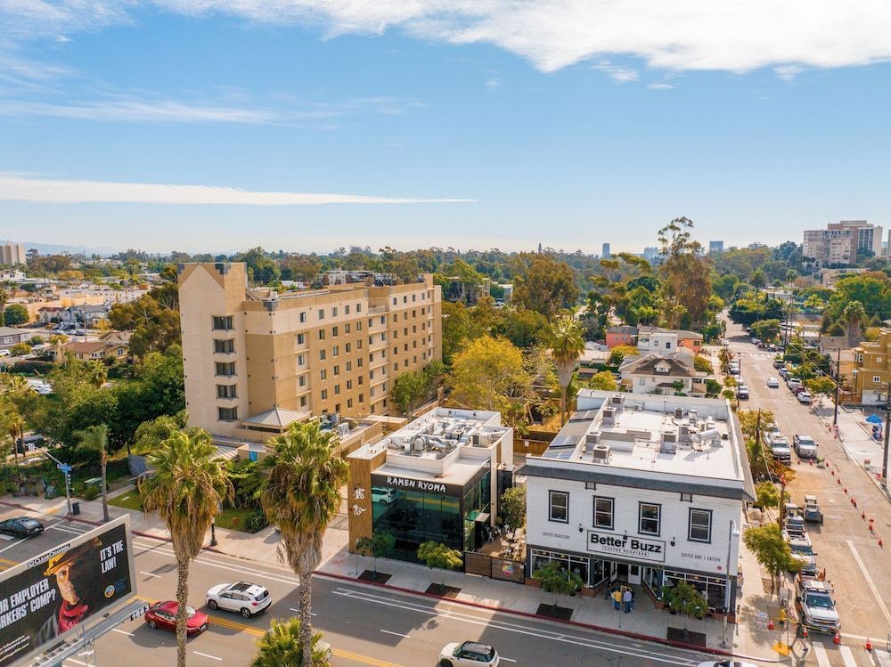 Uptown Inn - Limited Service Apart-Hotel 1