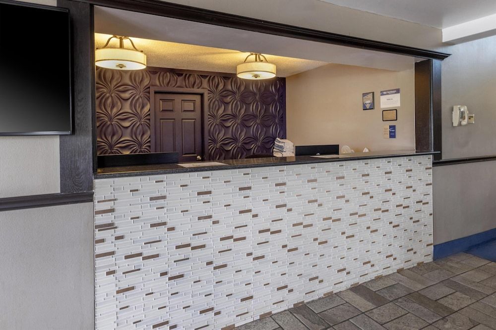 Best Western Parkside Inn 2