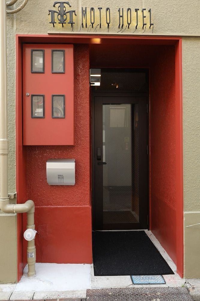 Moto Hotel 2