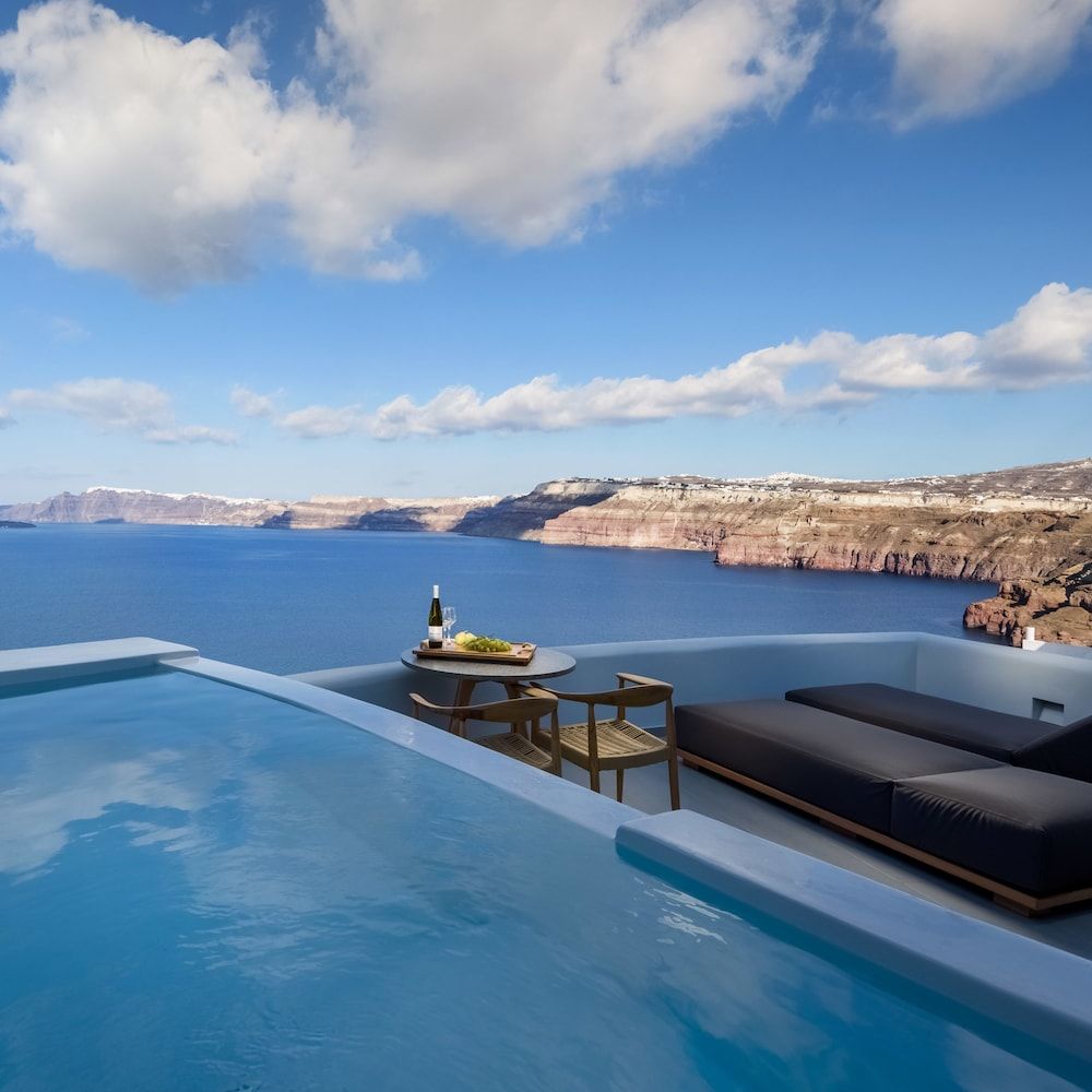 Avatar Suites 1