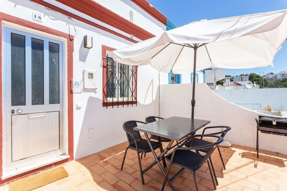 Fisherman's house with exclusive rooftop 1