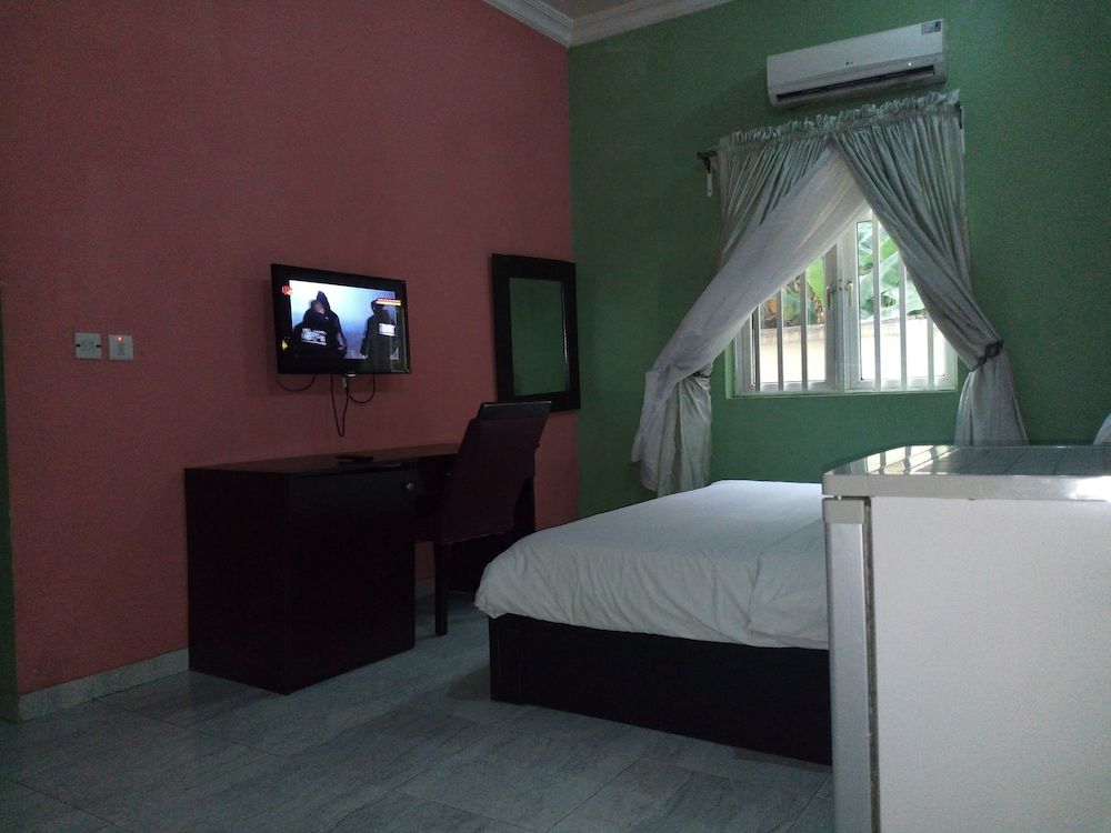 Eliata Hotel & Suites 2