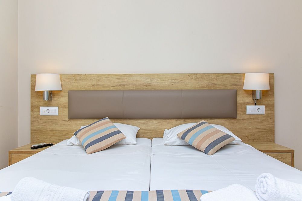 Theo Star Beach Hotel 2