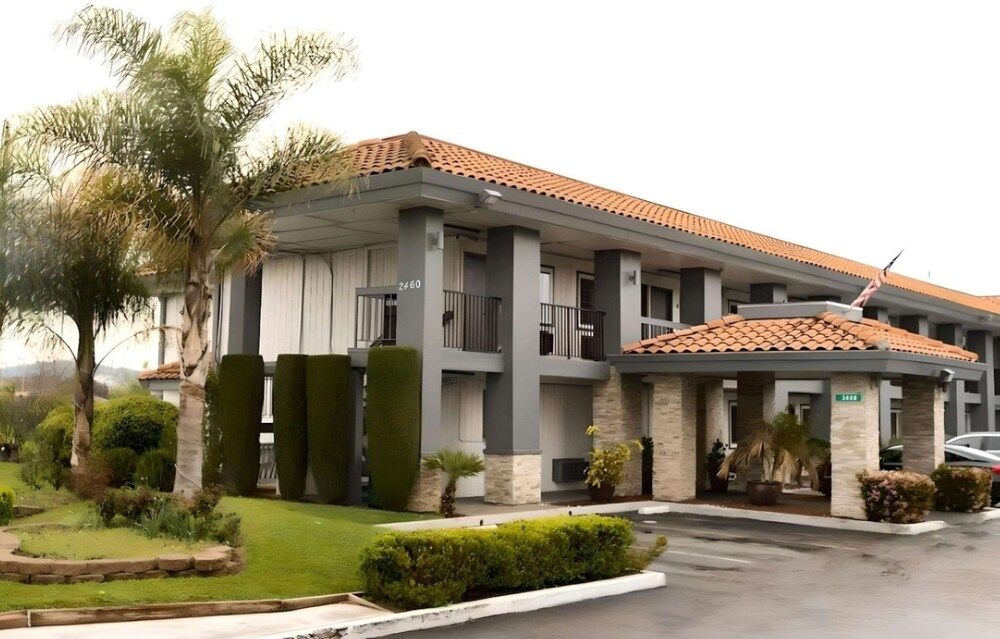 Rodeway Inn San Jose HWY-101 Tully Rd Exit 1