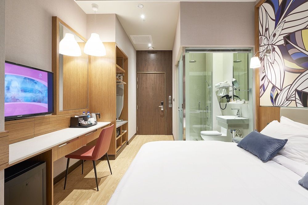 Hotel Bencoolen at Hong Kong Street 1