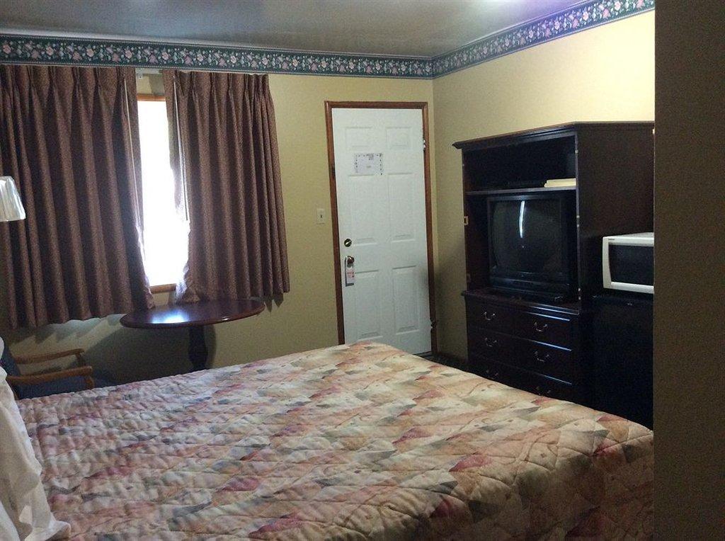 Colusa Motel 1