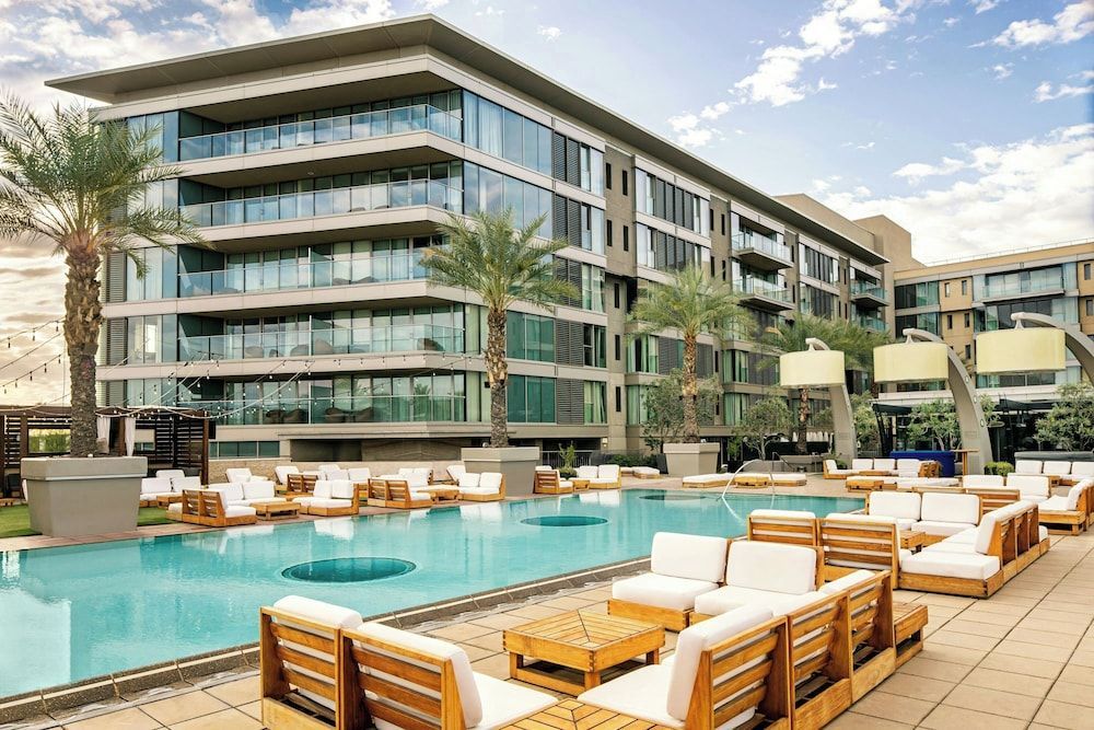 W Scottsdale 1