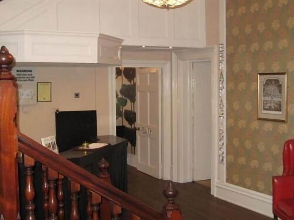 Canterbury Hotel 2