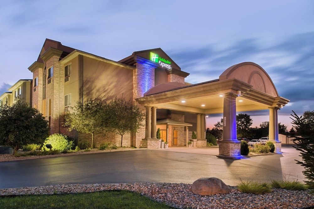 Holiday Inn Express & Suites BUCYRUS by IHG 1
