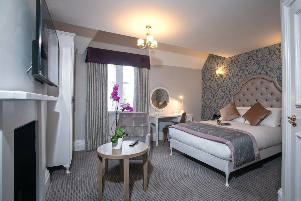 Wroxall Abbey Hotel & Estate 2