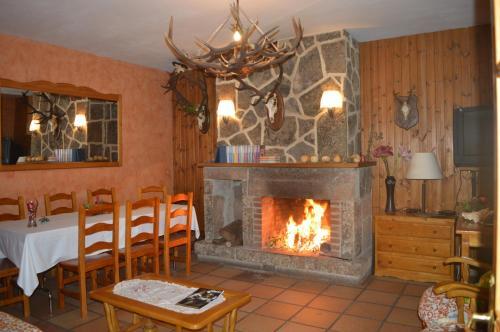 Hostal Revinuesa 1