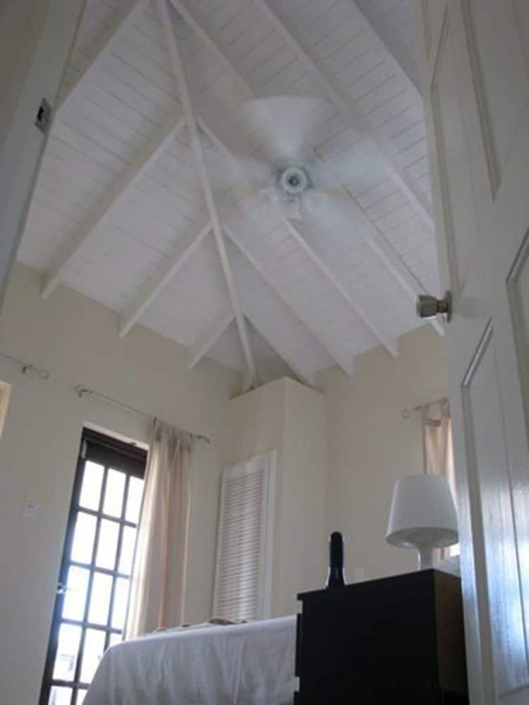 Maya's Bajan Villas - Unit B 2