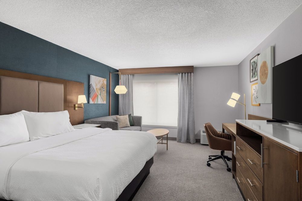 Holiday Inn CORALVILLE - IOWA CITY by IHG 1
