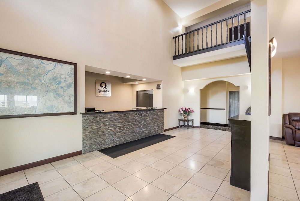 Quality Inn & Suites Caseyville - St Louis 2