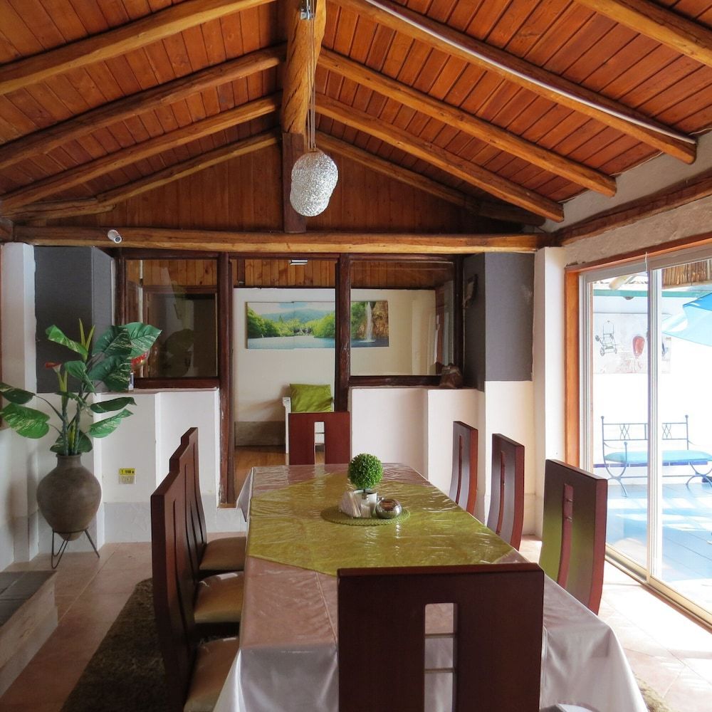 Hosteria Airport Garden 2