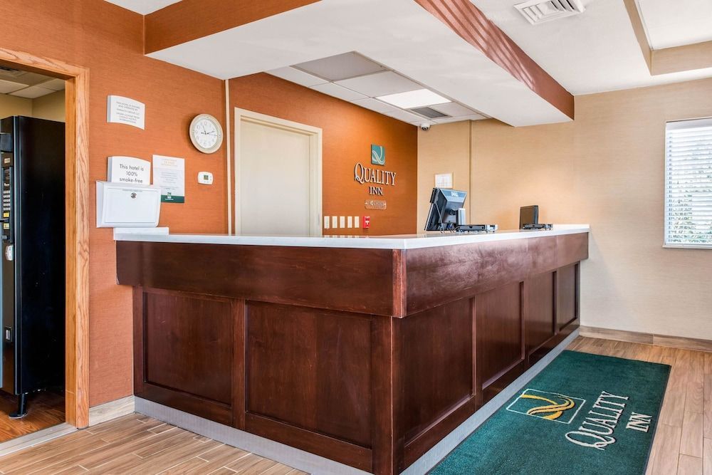 Quality Inn & Suites New Castle 1