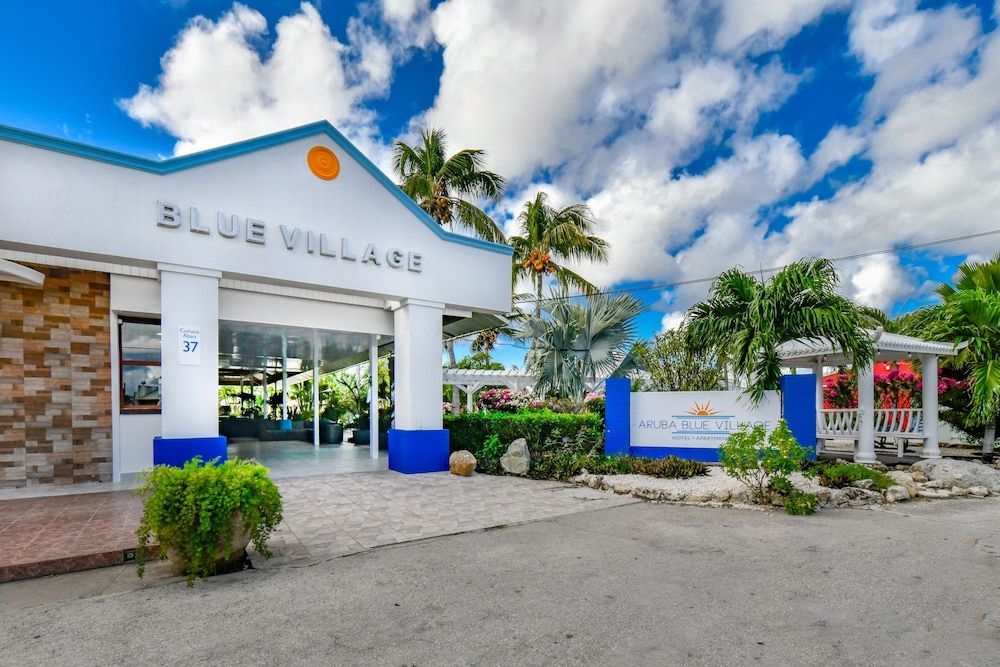 Aruba Blue Village Hotel and Apartments 1