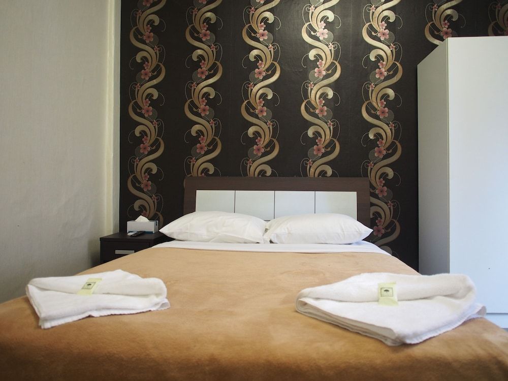 Central Private Hotel 1