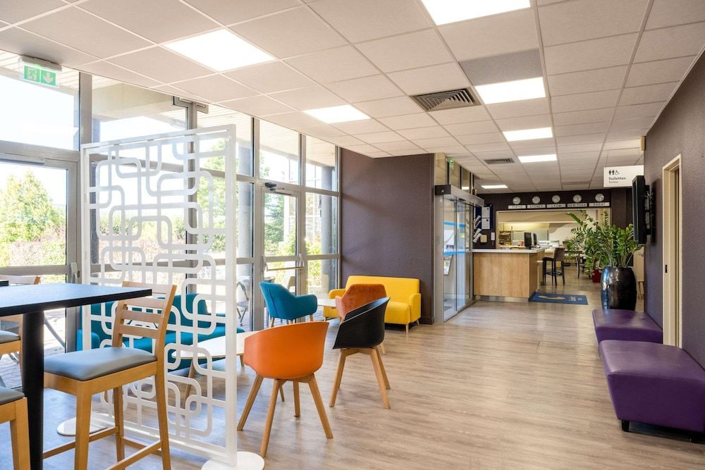Comfort Hotel Aeroport Lyon St Exupery 2