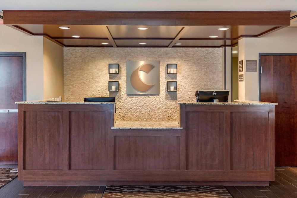Comfort Inn & Suites Edgewood 2