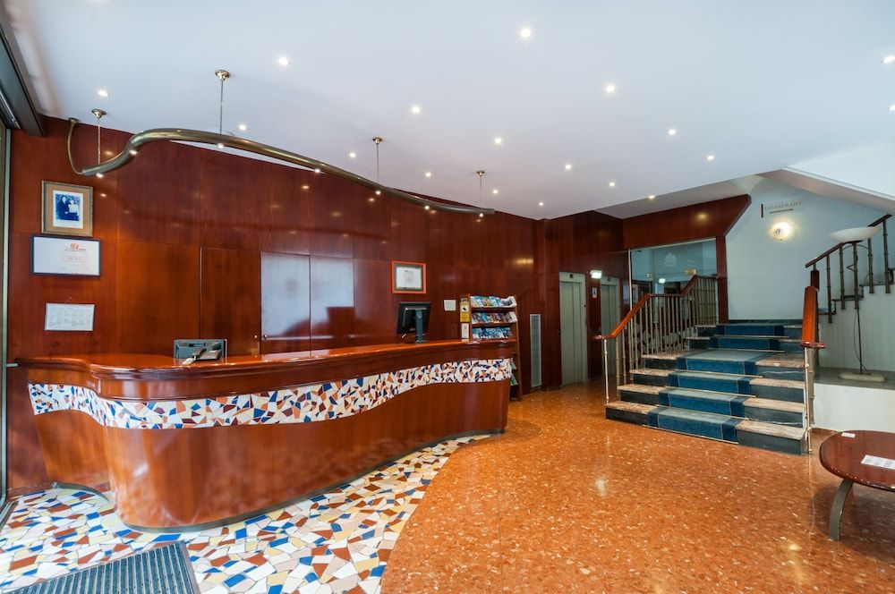Hotel Gaudí 1