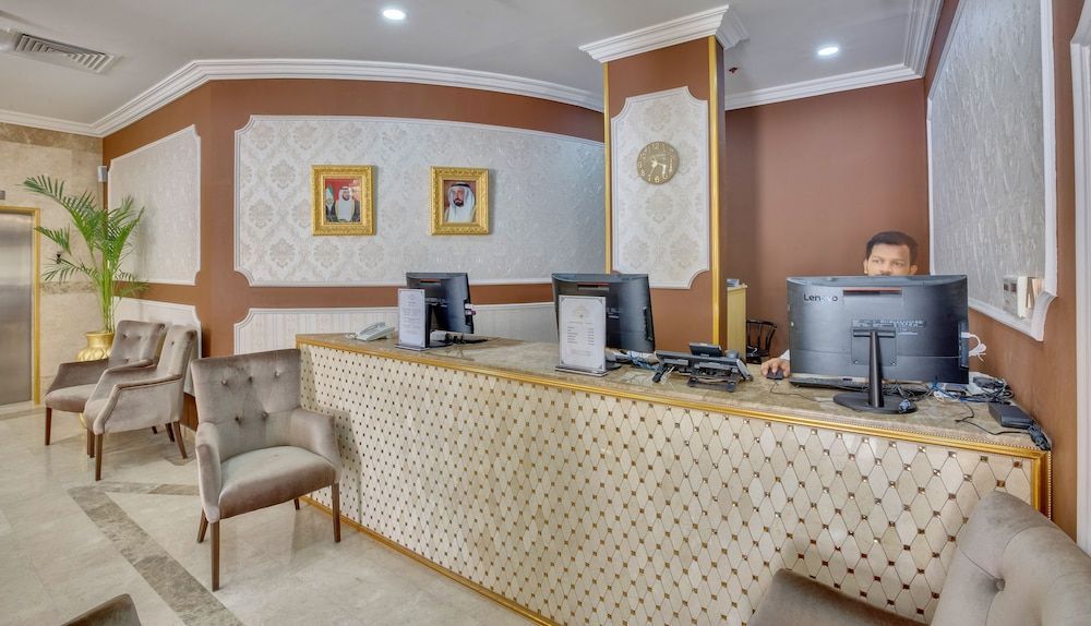 Royal Hotel 2