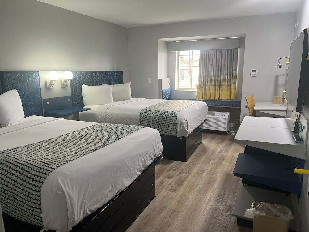 Microtel Inn & Suites by Wyndham Conyers/Atlanta Area 1