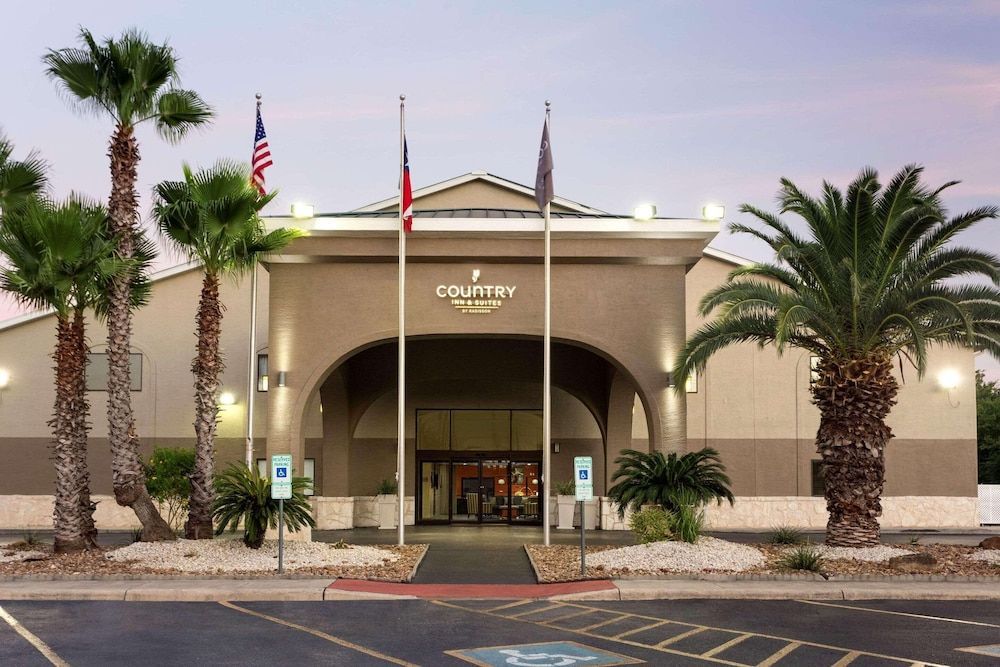 Country Inn & Suites by Radisson, San Antonio Lackland AFB - SeaWorld Area 1