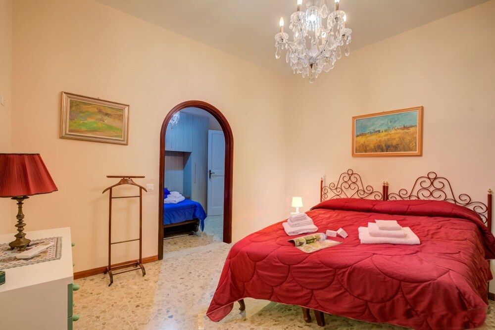 Villa Alberti Apt Emma 900m from Garda lake with Shared Garden - Happy Rentals 1