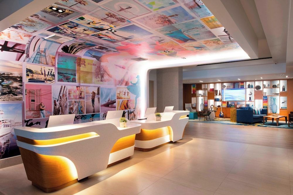 Renaissance Newport Beach Hotel 1