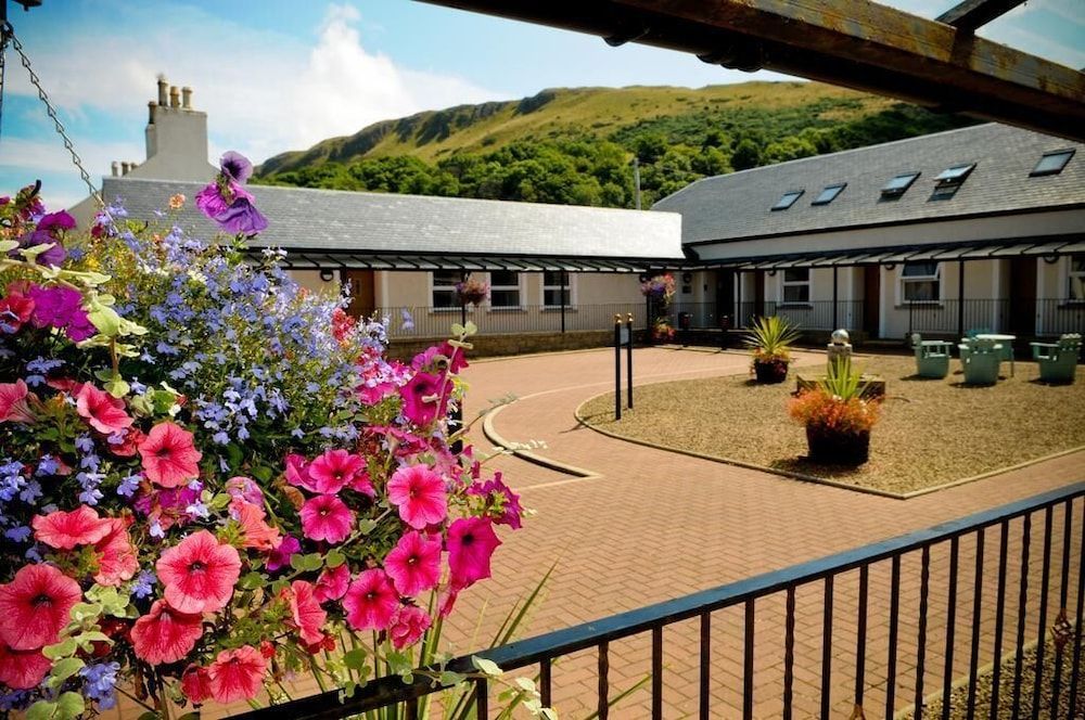 Woodland Bay Hotel 2