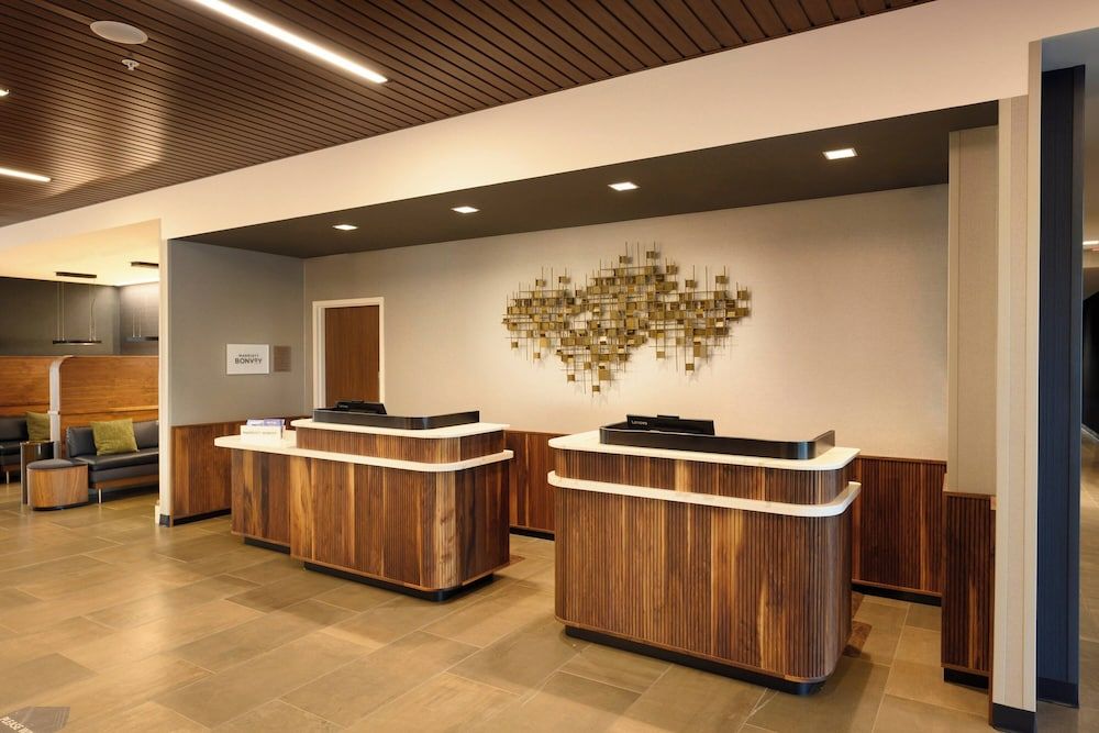 Courtyard by Marriott Charlotte Waverly 2