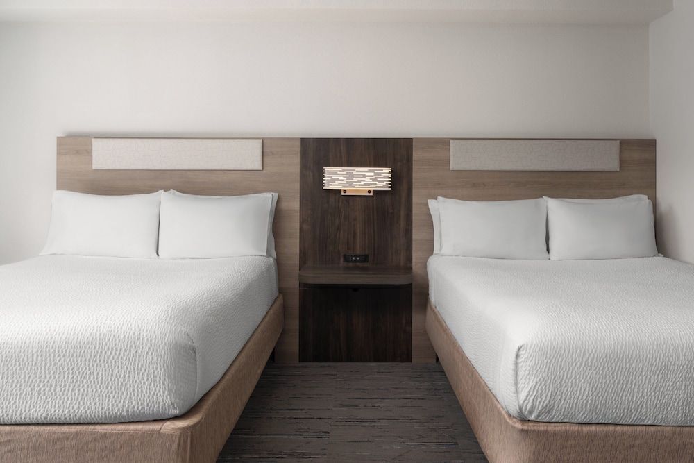 Holiday Inn Express & Suites CHAFFEE-JACKSONVILLE WEST by IHG 2