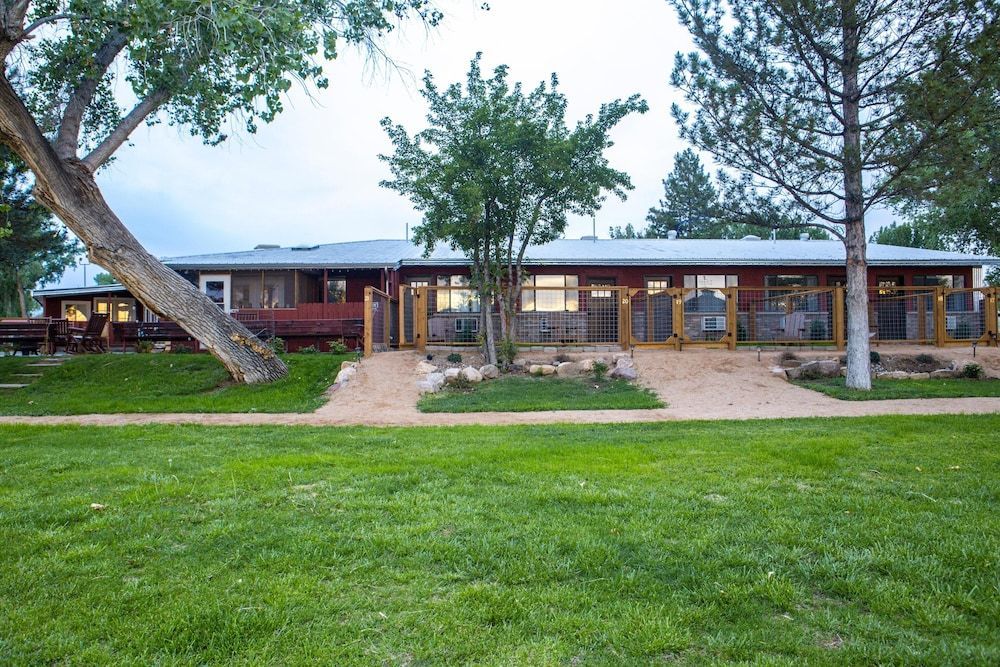 Riverwood Resort on the Gunnison 1