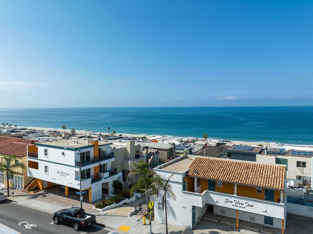 The Sea View Inn At The Beach 1