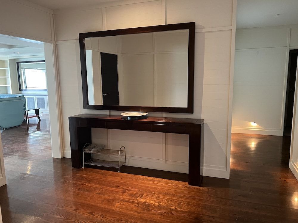 Waterfront Seaview Hotel Apartments 2