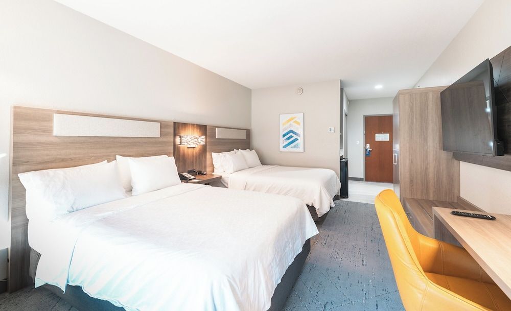 Holiday Inn Express & Suites SAINT ROBERT - LEONARD WOOD by IHG 2