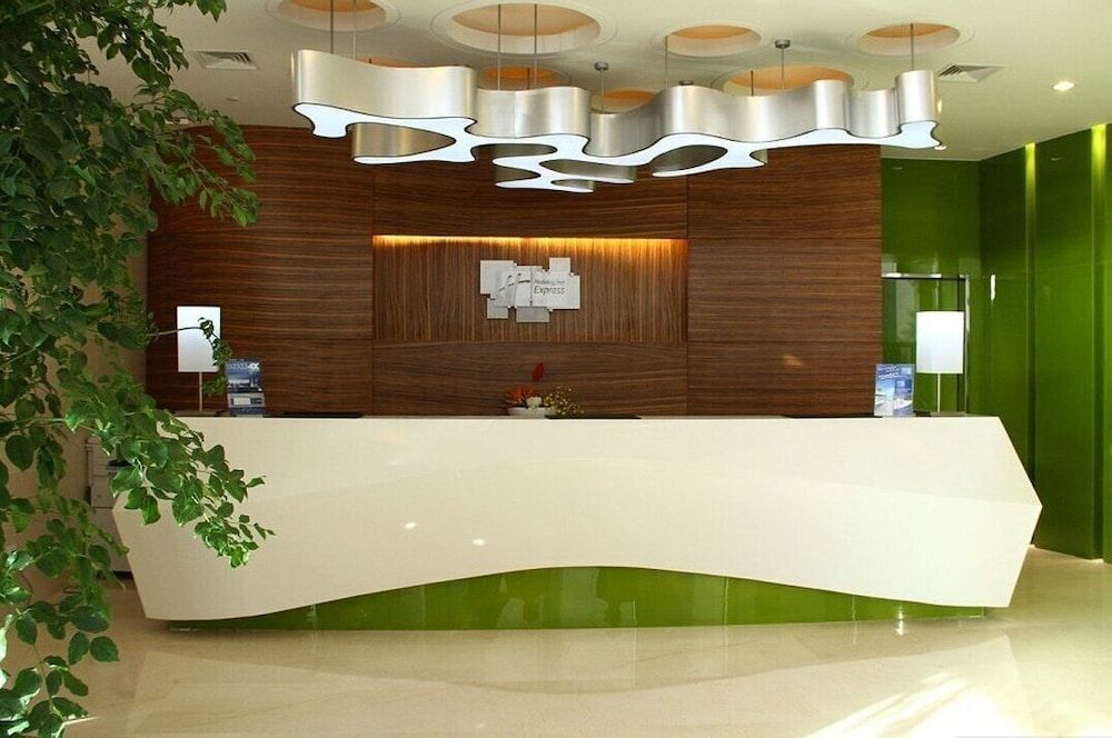 Holiday Inn Express Nantong Xinghu by IHG 2